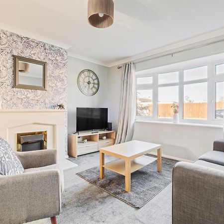Comfy And Freshly Redecorated Home By Our Home Short Stays Close To Town Centre With Free Parking 베드퍼드 외부 사진